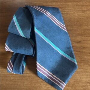 GUY LAROCHE Paris 1970’s 70s Vintage Silk French Designer Classic Tailored tie